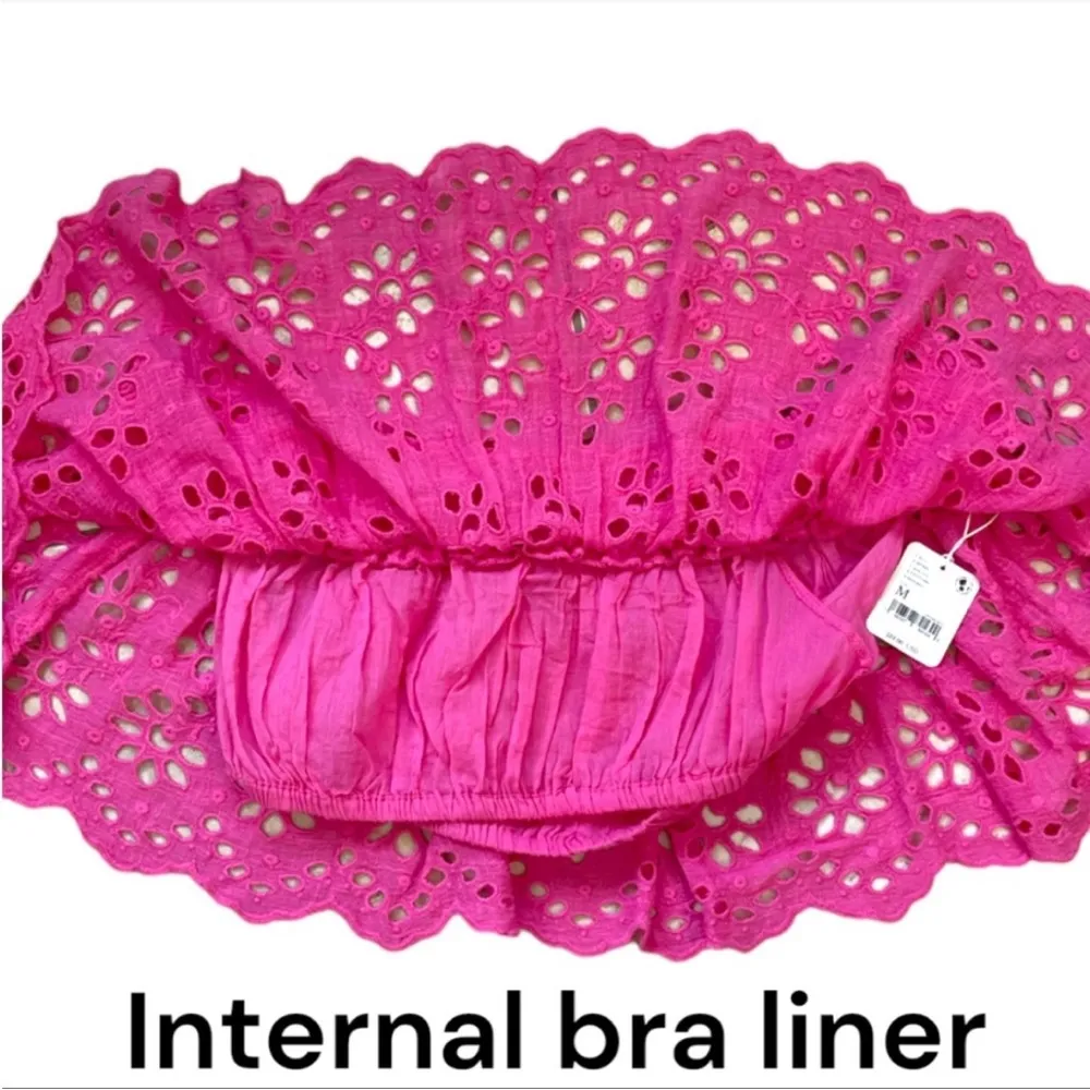 FREE PEOPLE ONE PERLA PINK EYELET CROPPED OFF THE SHOULDER RUFFLE TOP L - Image 6