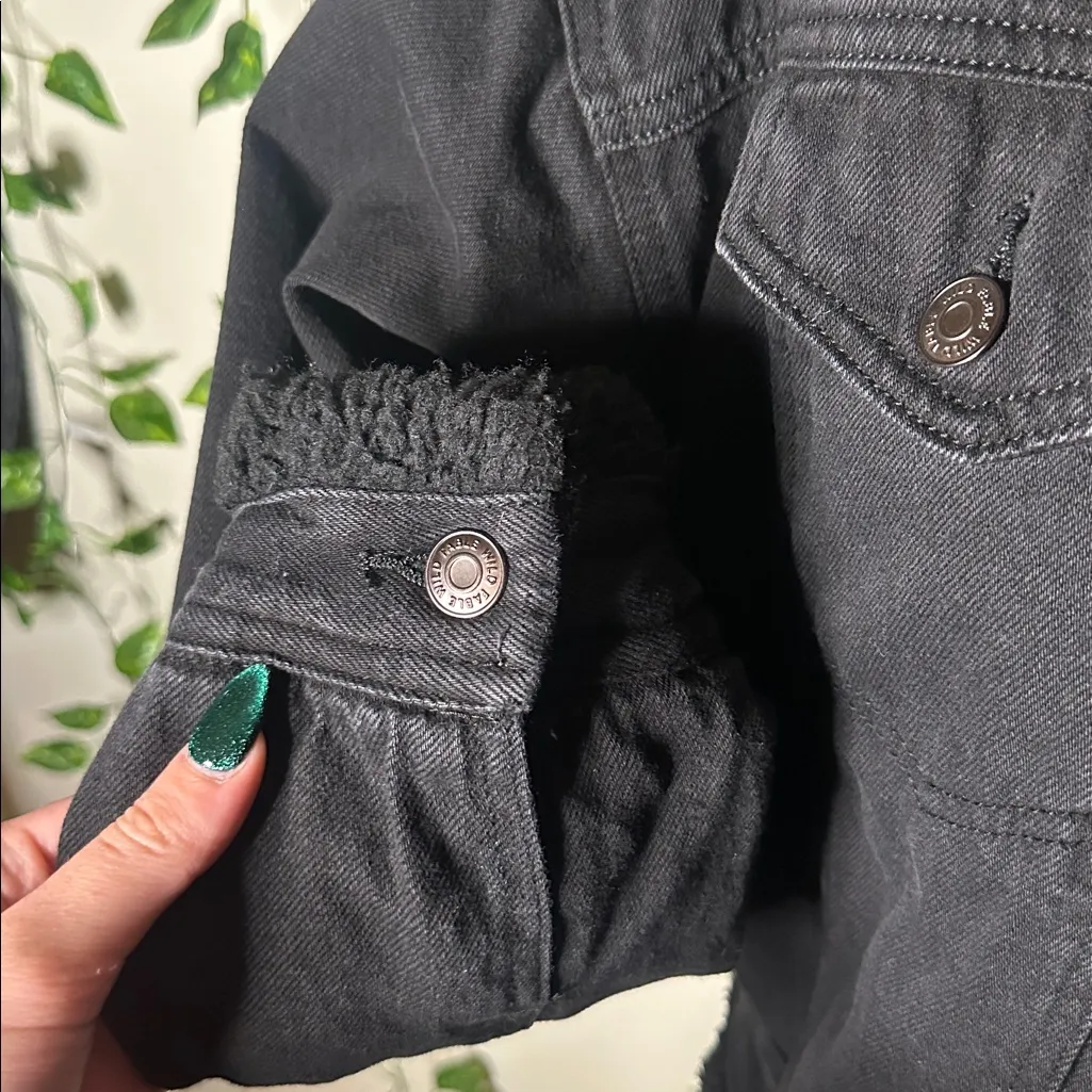 Wild Fable Target  Black Sherpa Lined Jean Jacket - Image 4
