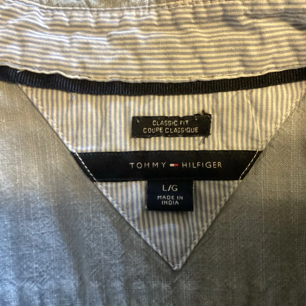 TOMMY HILFIGER WOMENS ROLL TAB SLEEVE BUTTON DOWN DENIM TOP 100% COTTON SZ LG - Image 9