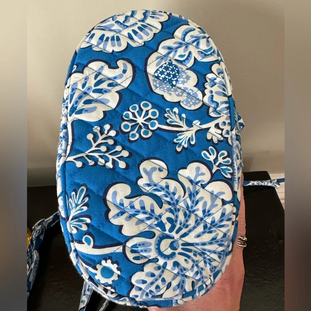 NWT Quick Draw Sling Tote in  Blue Lagoon includes GWP - Image 10