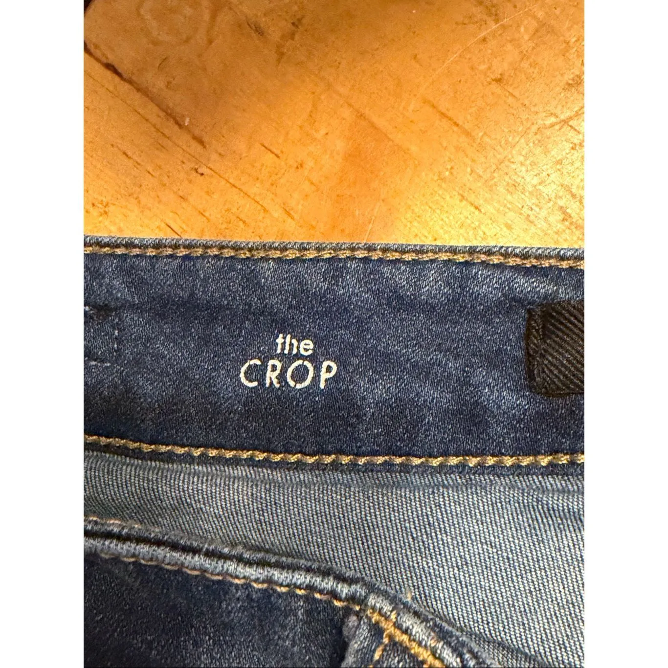 Liverpool Women’s The Crop Cuffed Distressed Medium Wash Jeans Size 0/25 (6547) - Image 6