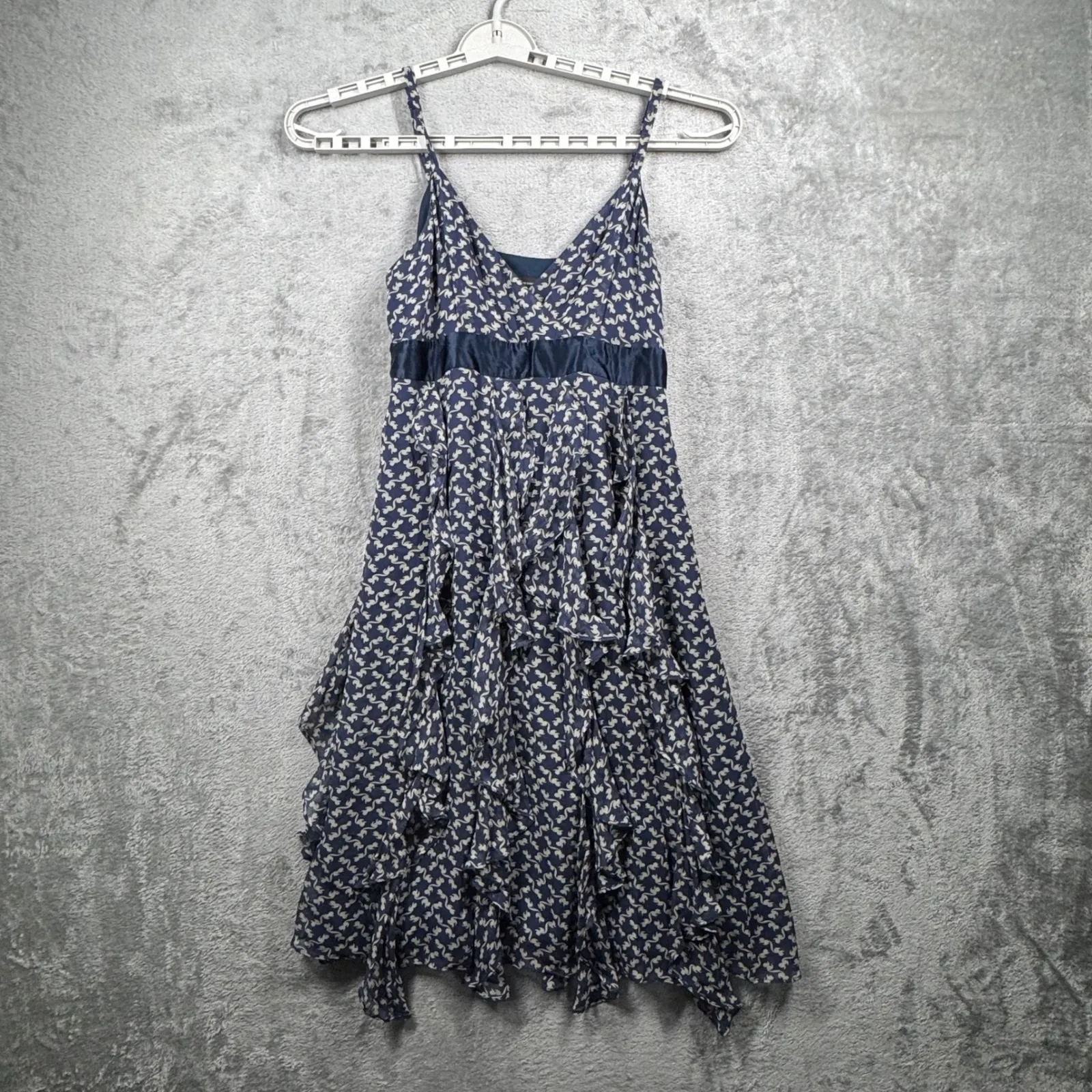 INC Navy Blue Silk Ruffle Tiered Dress Size 6 Casual Chic Flowy Print Midi Y2K - Image 2