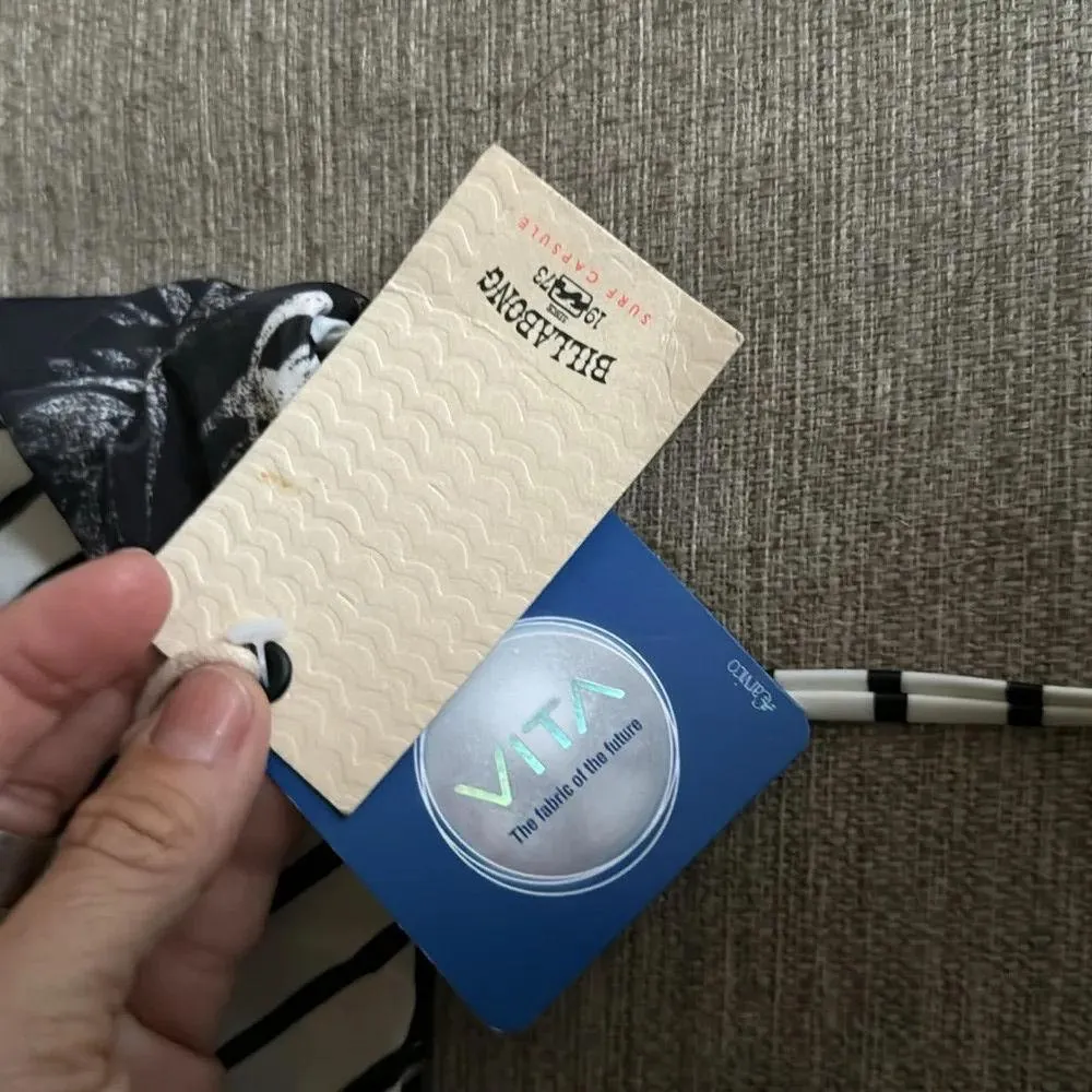 Billabong island time reversible bikini top size M ✨ NWT - Image 6