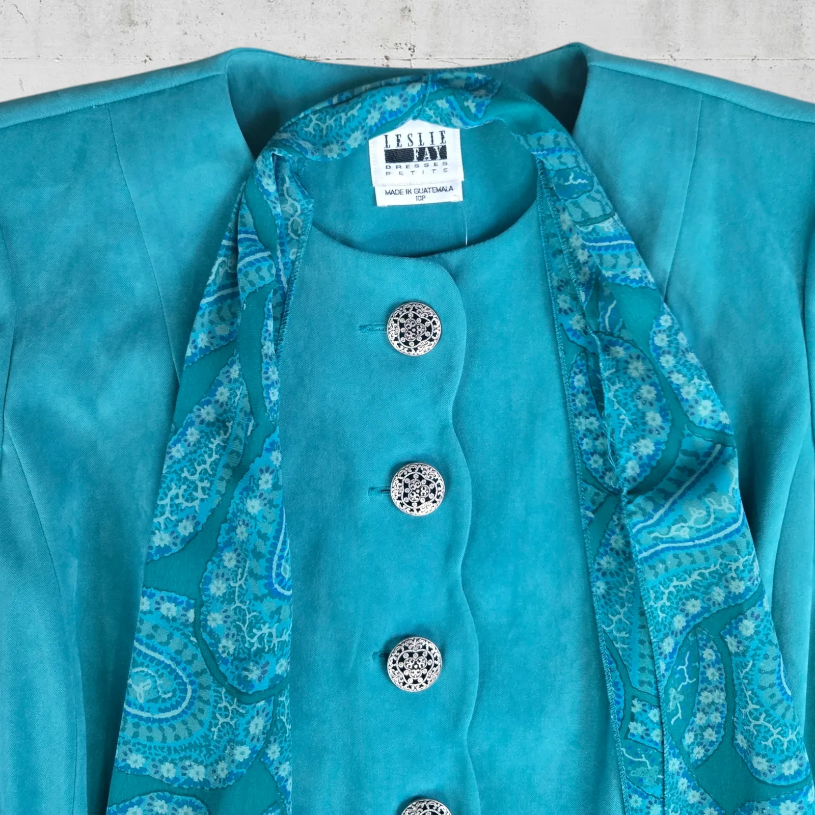 Vintage 80s Teal Faux Suede Leslie Fay Skirt Suit Set Paisley Scarf Size 10P Green - Image 4