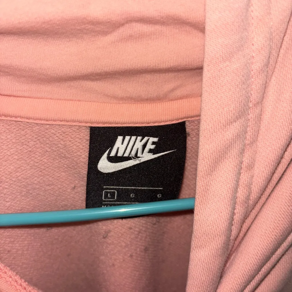 Nike Men's Soft Pink Hoodie - Image 2