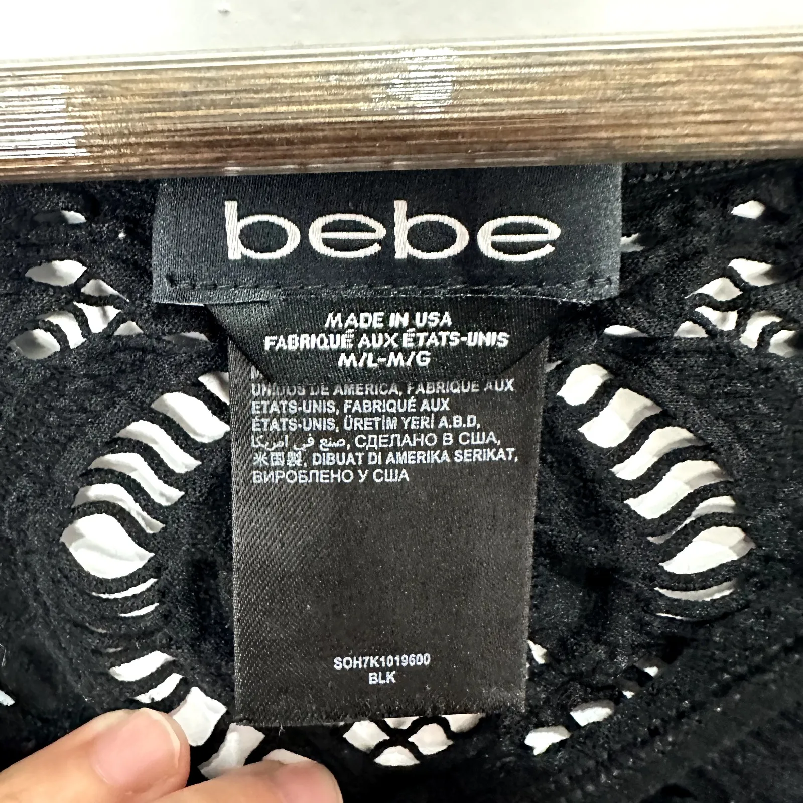 Bebe Black Crochet Overlay Bodycon Dress‎ M/L Whimsigoth Vtg Y2K Coquette Sexy - Image 2