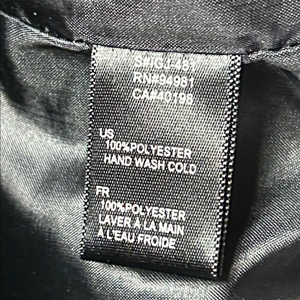 Forever 21 Black Quilted Puffer Vest Size Small - Image 10