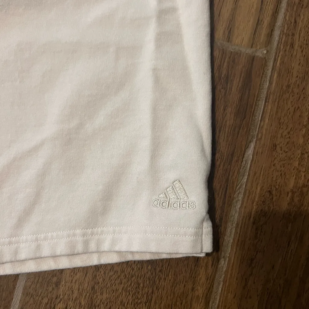Cream adidas shorts size XL - Image 2