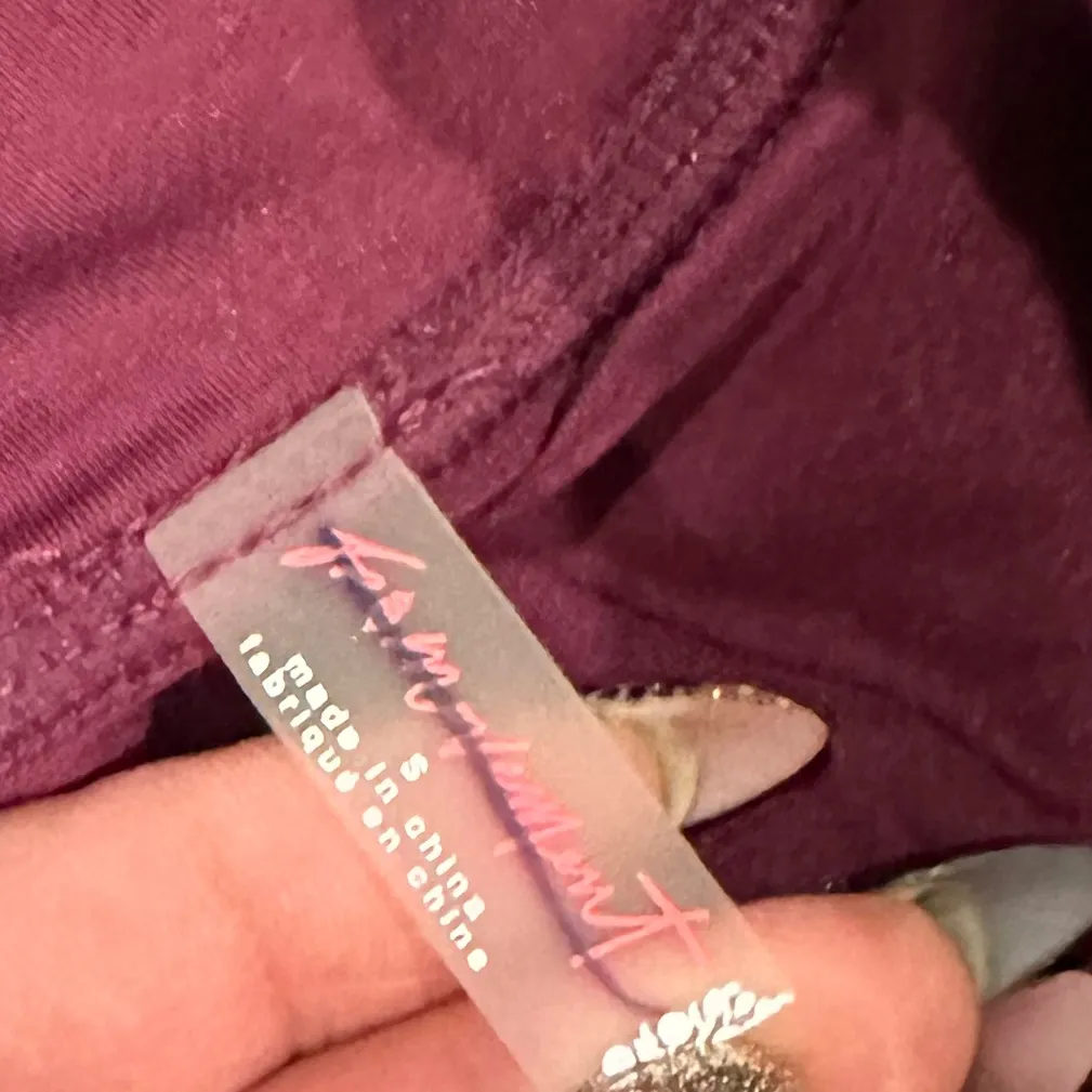 FREE PEOPLE MOVEMENT GODDESS-IN-ME BERRY BURGUNDY SMOCK RUFFLED HI RISE LEGGINGS - Image 6