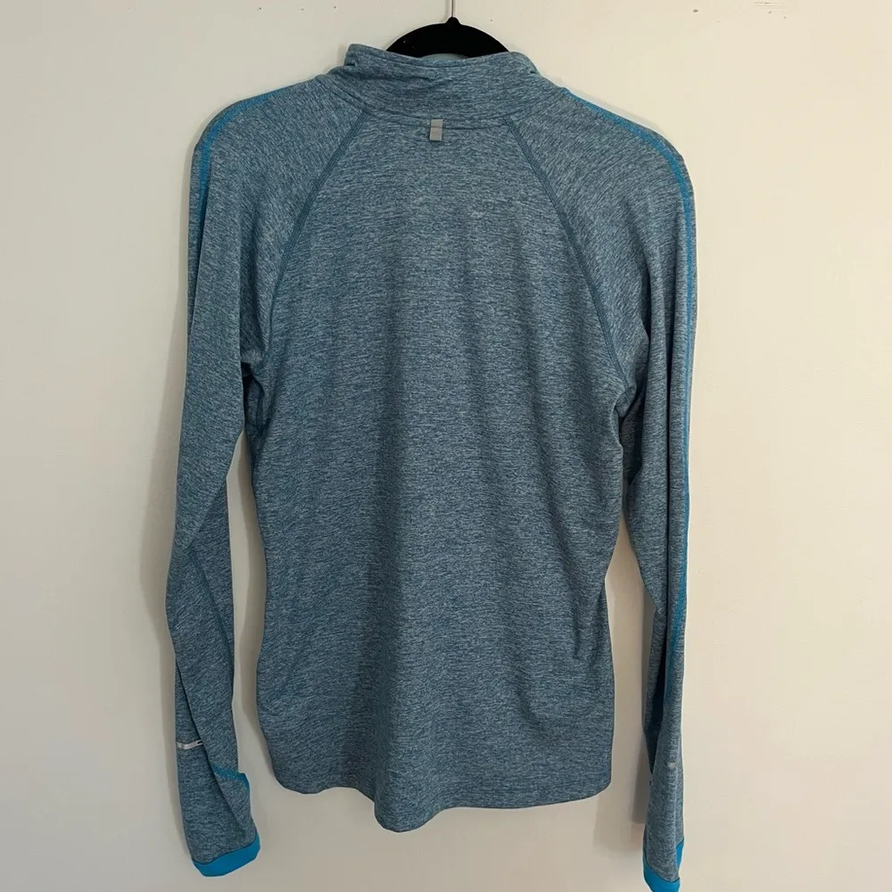 Nike Dri-Fit Element Heathered Running Reflective Pullover Medium Thumb Holes - Image 8