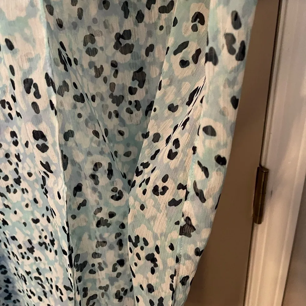 NYDJ Los Angeles sheer oversized flowy blouse. NWOT - Image 7