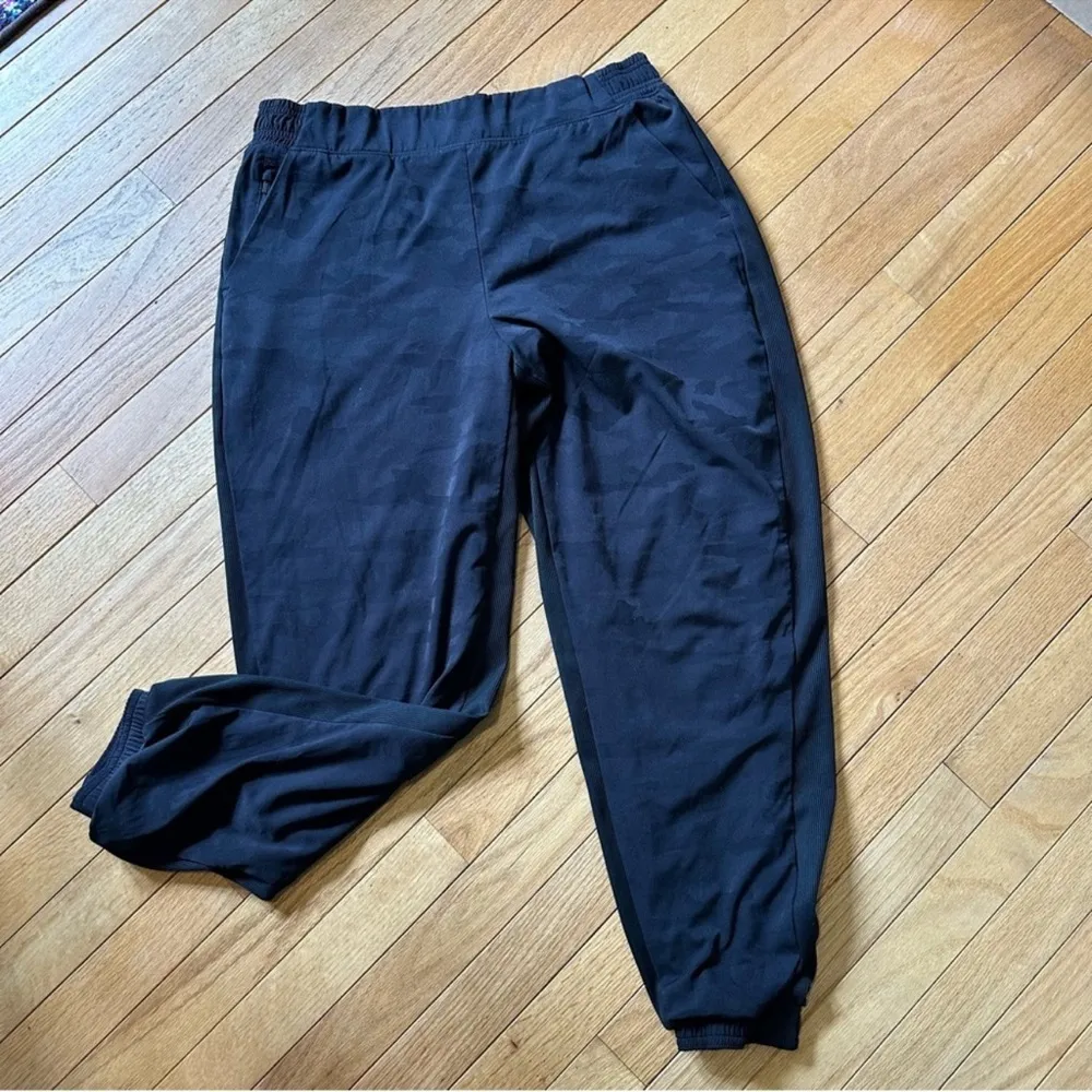 Athleta Brooklyn Lined Camo Joggers Womens 12 Black 985549 - Image 7