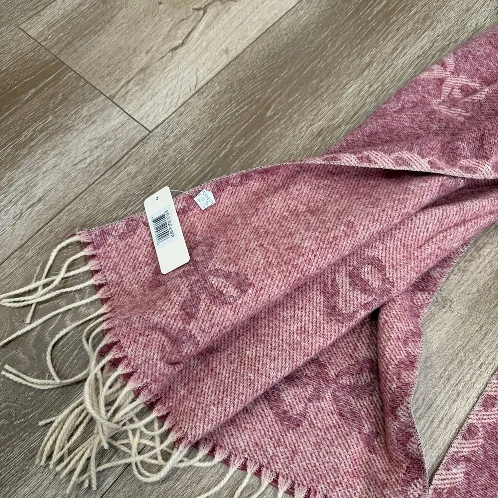 NWT Bow Pattern Fringe Scarf - Image 6