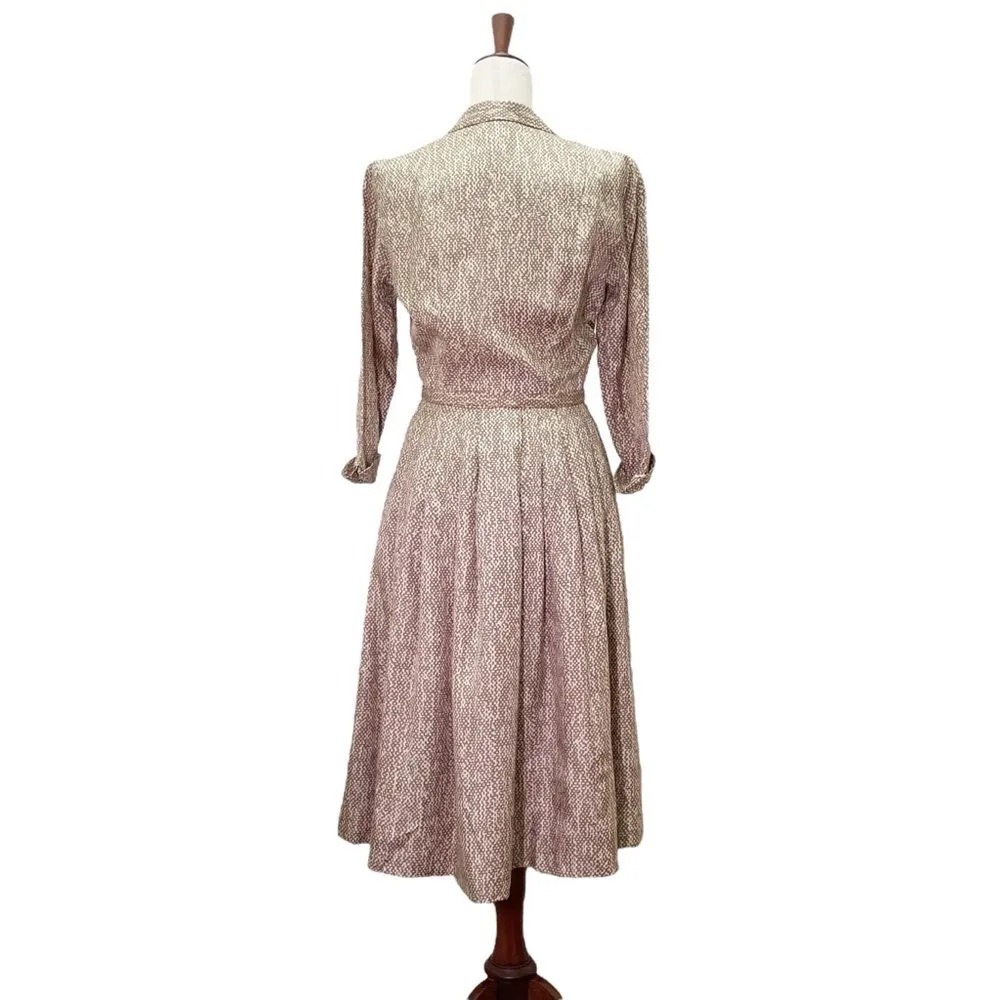 Vintage 1950s L’Aiglon Tan White Abstract Print Shirtwaist Dress Belted Size 14 - Image 4