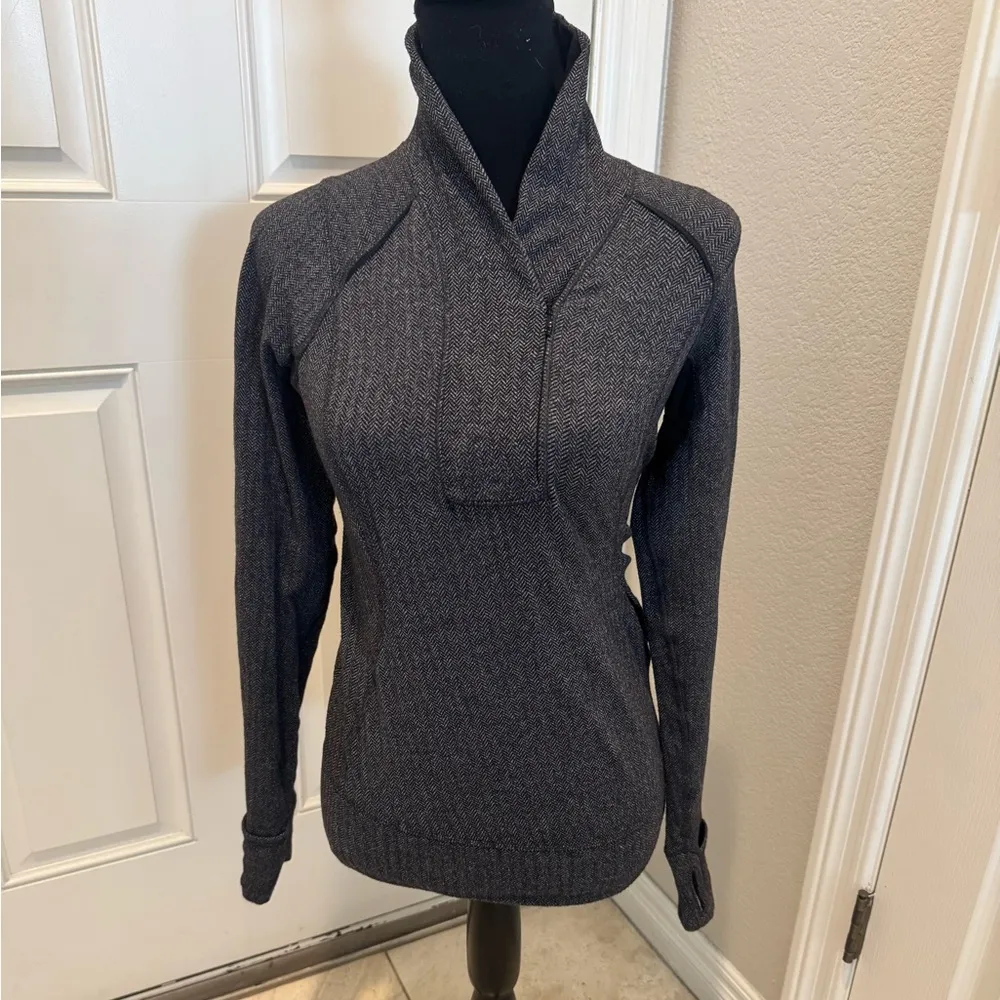 Lululemon  Think Fast Pullover Women’s Herringbone Zip Front Sweatshirt size 4 - Image 2