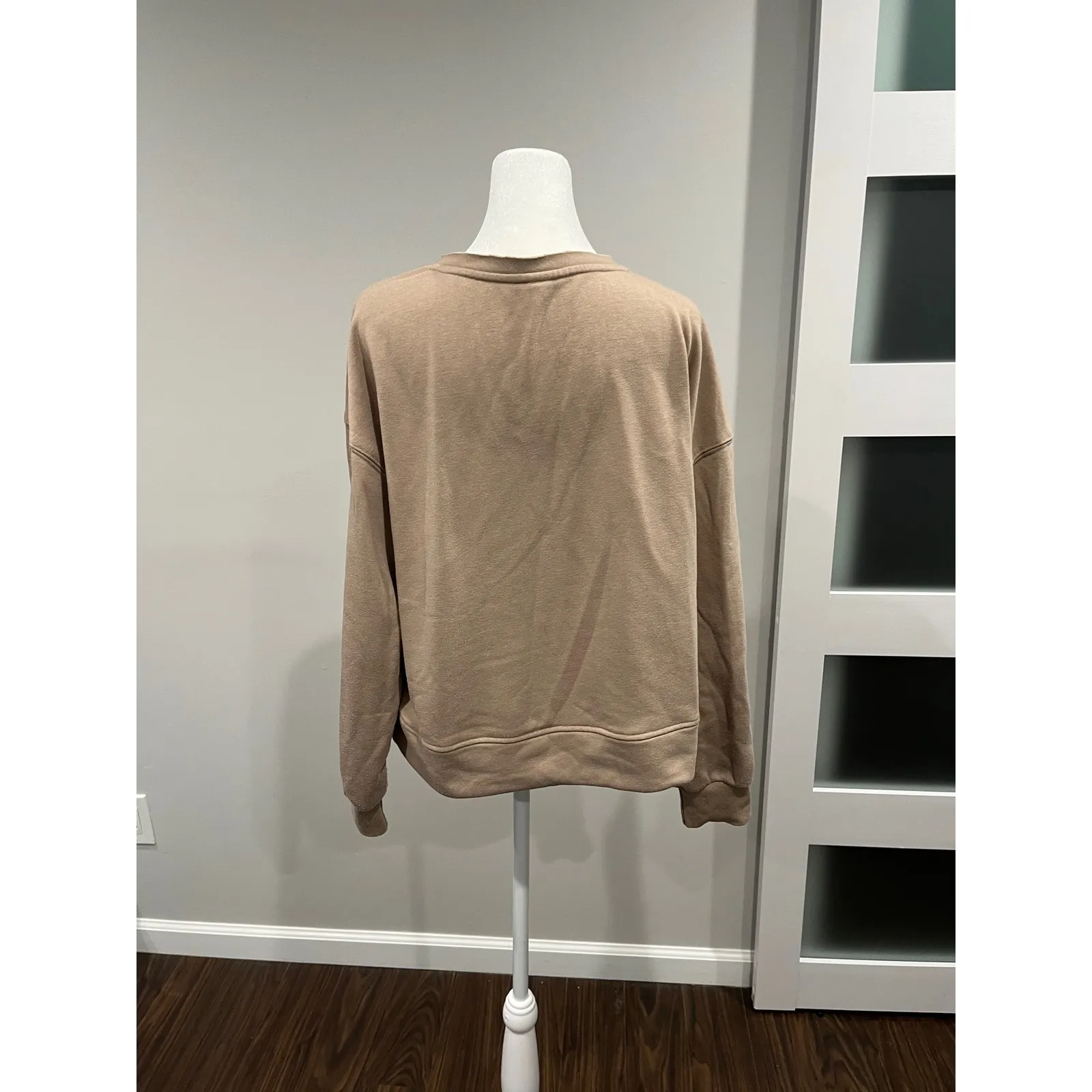 LOGENE Tan V Neck Sweatshirt Pullover Long Sleeve Women's Size M Size M - Image 3