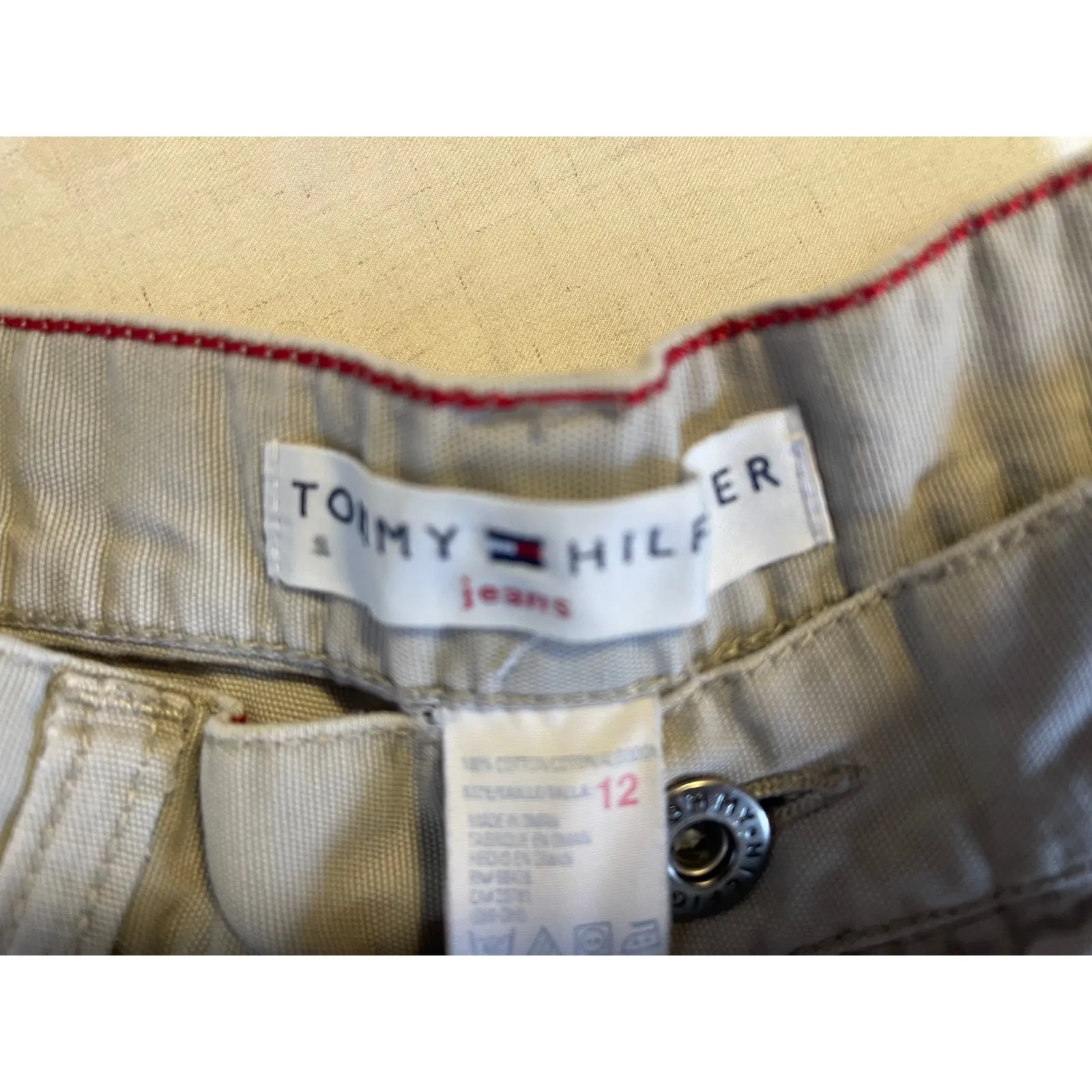 Y2K Tommy Hilfigre Khaki Cropped Capri Casual Pants - Image 3