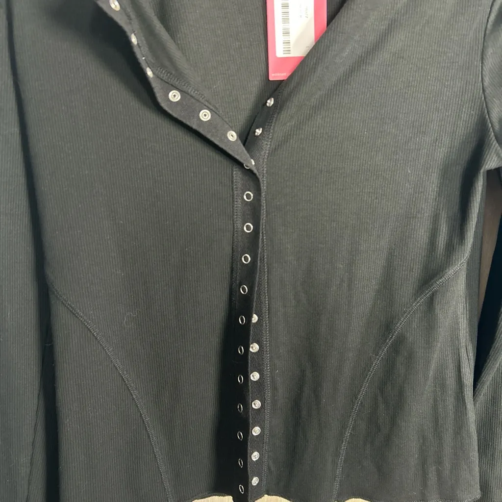 Black Long Sleeve Button-Up Top - Image 2