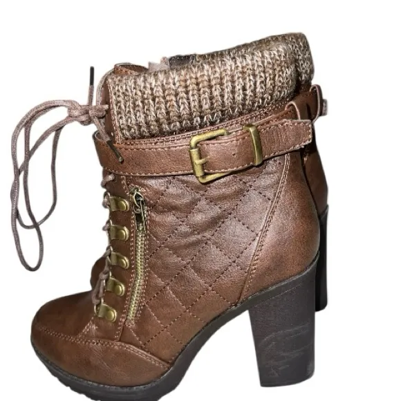Brown Quilted lace up and zip Ankle Boots Size 7.5 - Image 2