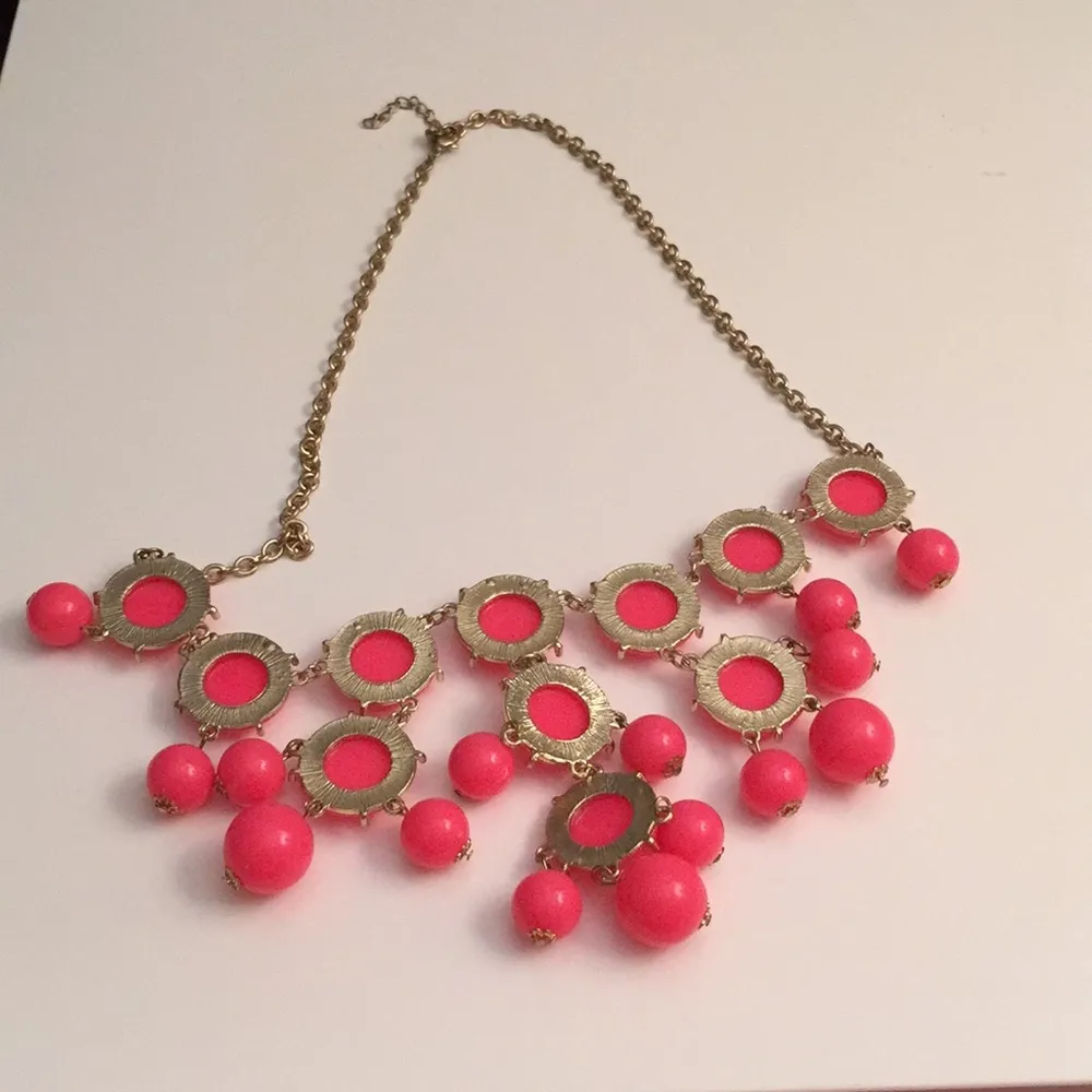 Baublebar neon pink bib necklace. - Image 6