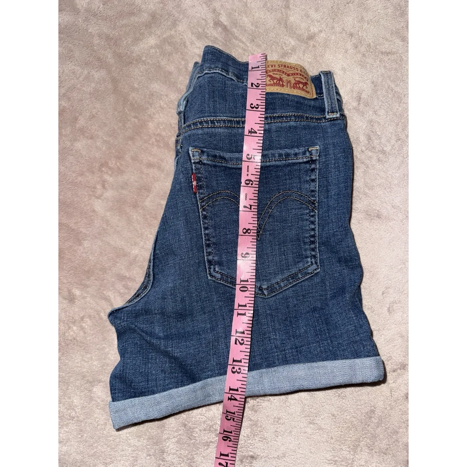 Levi's Women's Distressed Denim Mid-Length‎ Shorts Blue Casual Summer Size 29 - Image 10