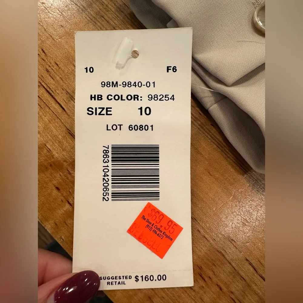 NWT HARVE’ BERNARD by Bernard  holtzman Cream Tailored Blazer w Notched Lapels - Image 5