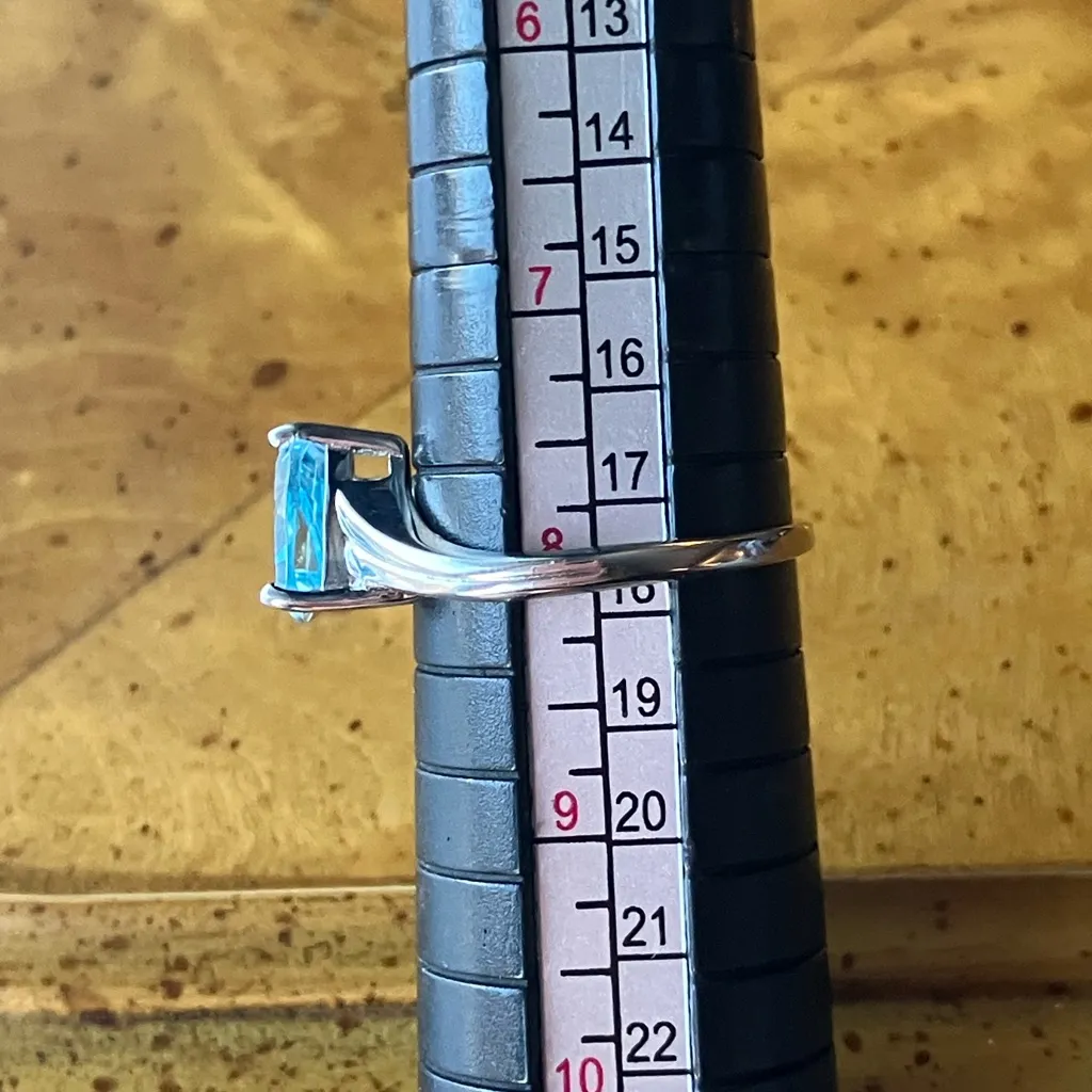 Sky Blue Topaz Sterling Silver Ring Size 8 - Image 8