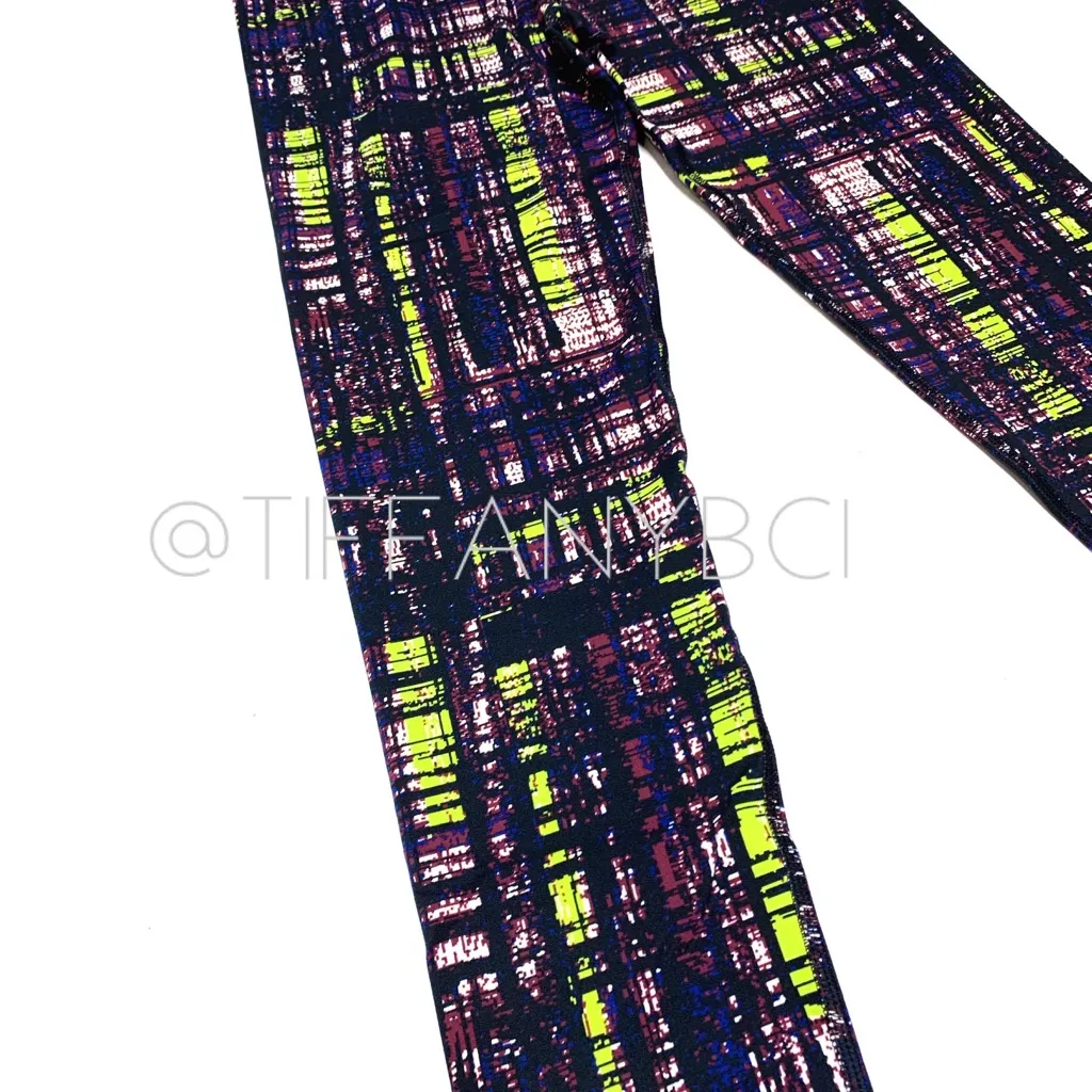 Threads 4 Thought  Kona Plaid Leggings - Image 5
