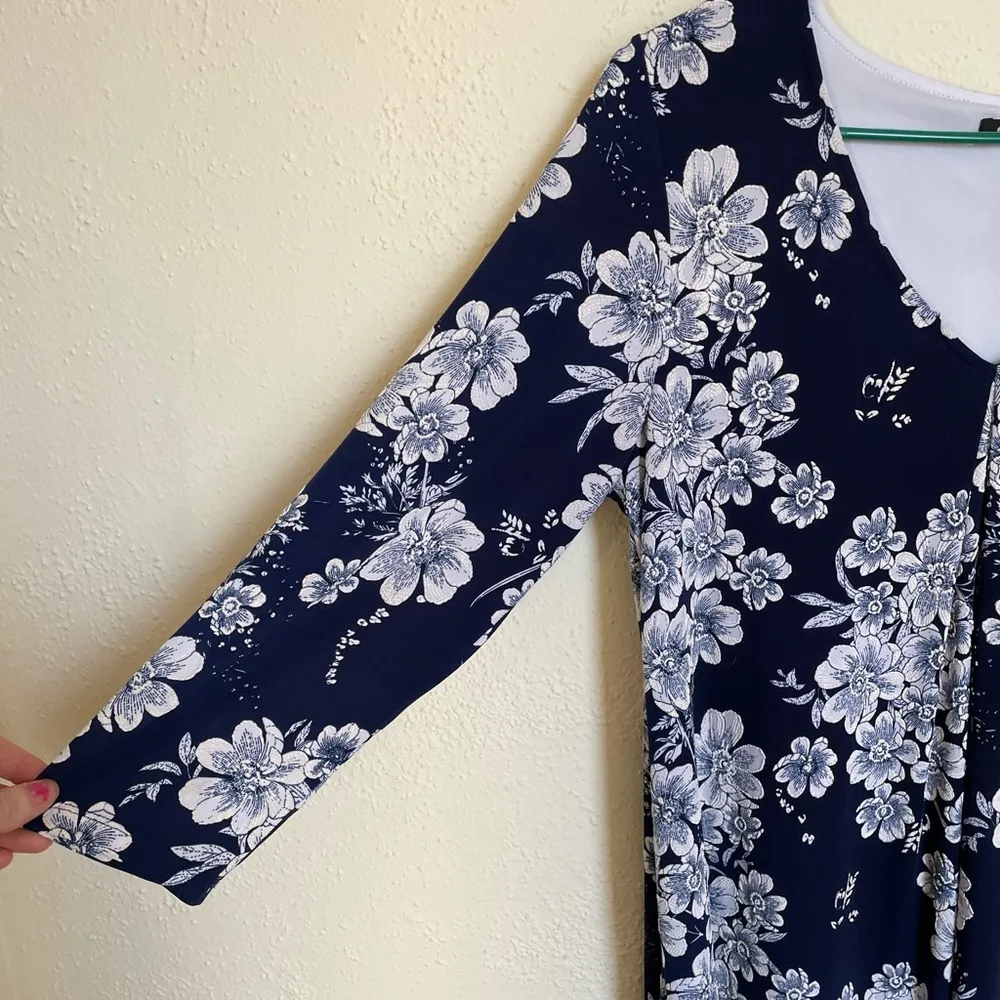 Glamour Floral Dress Blue Size 8 - Image 3