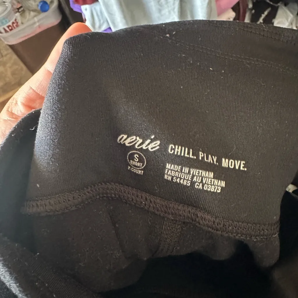 Aerie Black High-Waisted Leggings - Image 3