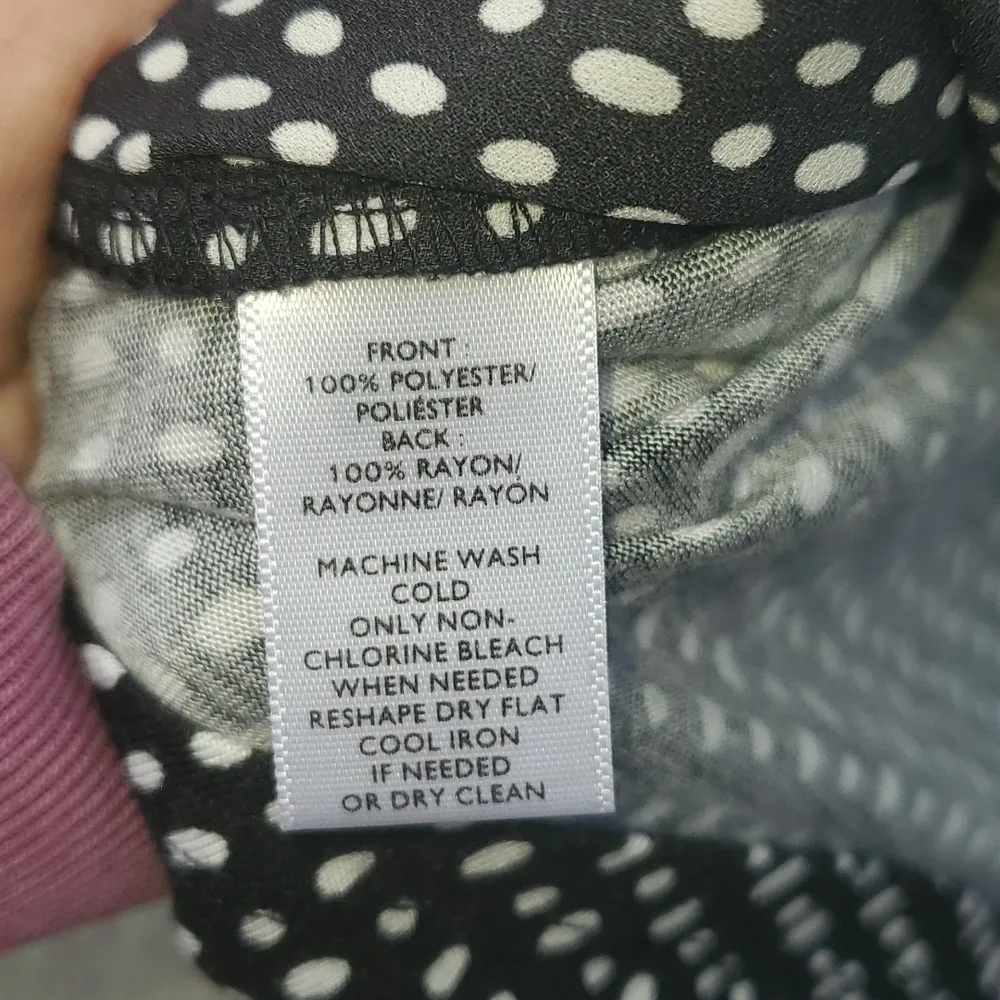 Loft Polka Dot V-Neck Mixed Media Short Sleeve Blouse - Image 12