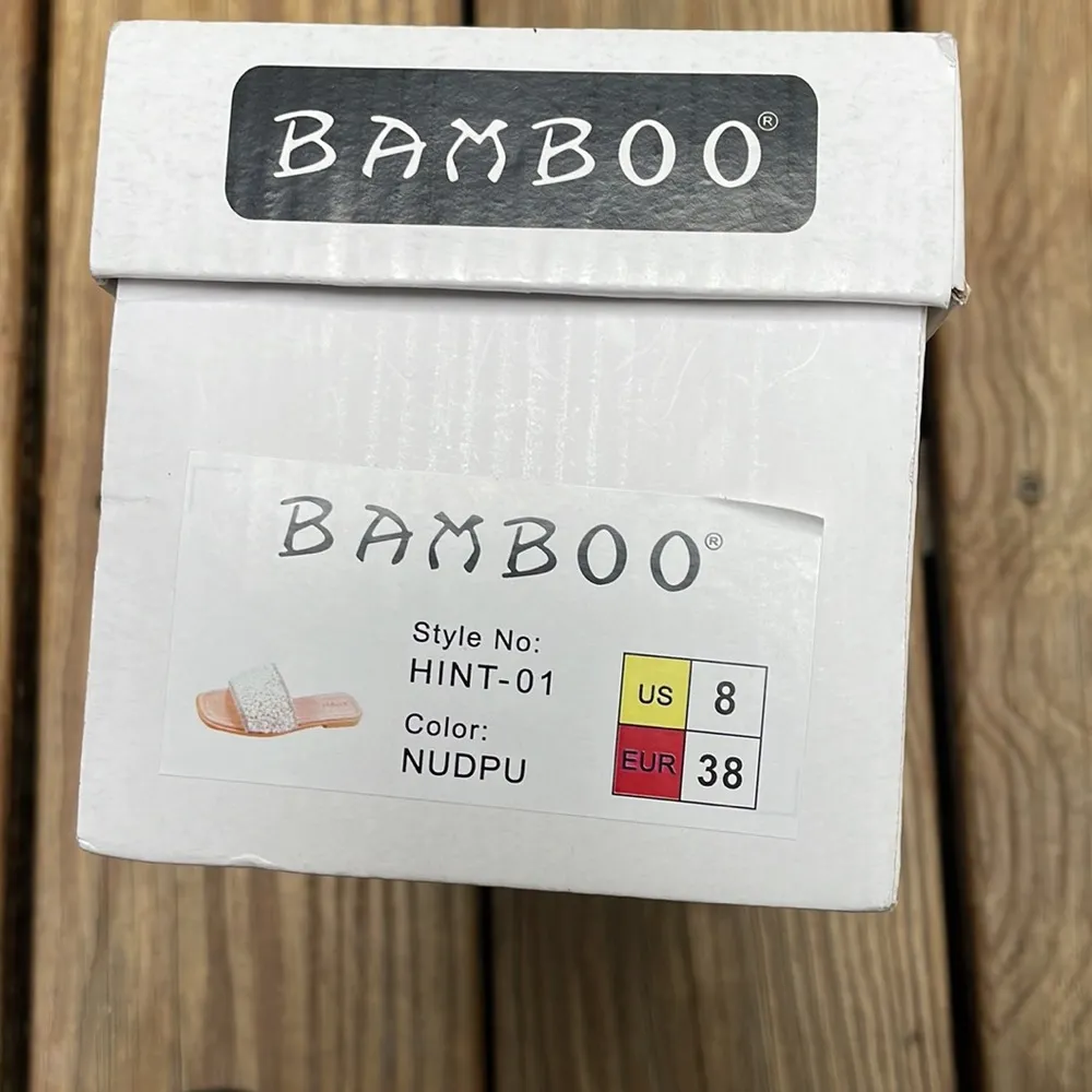 Pearl and Diamond Embellished Slide Sandals Size 8 US/ 38/EUR NEW - Image 8