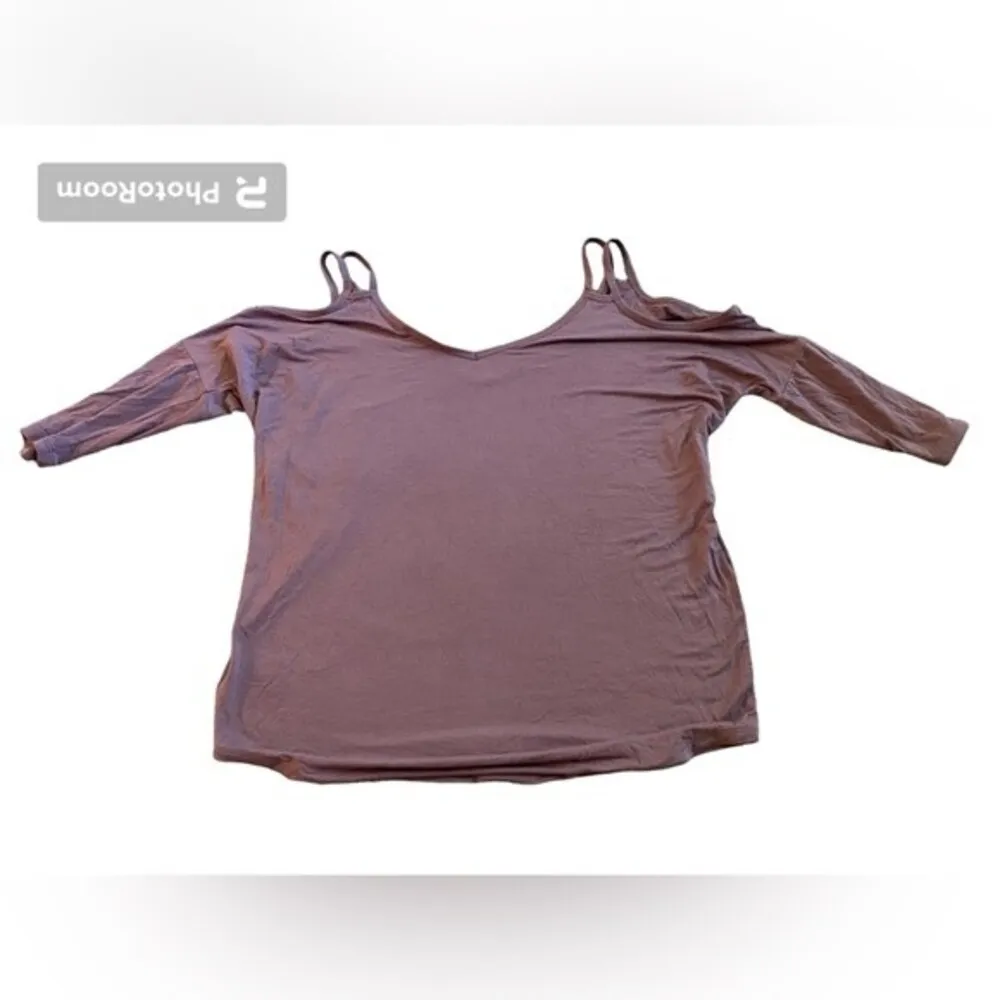 EXPRESS One Eleven Strappy Cold Shoulder Top - Image 4