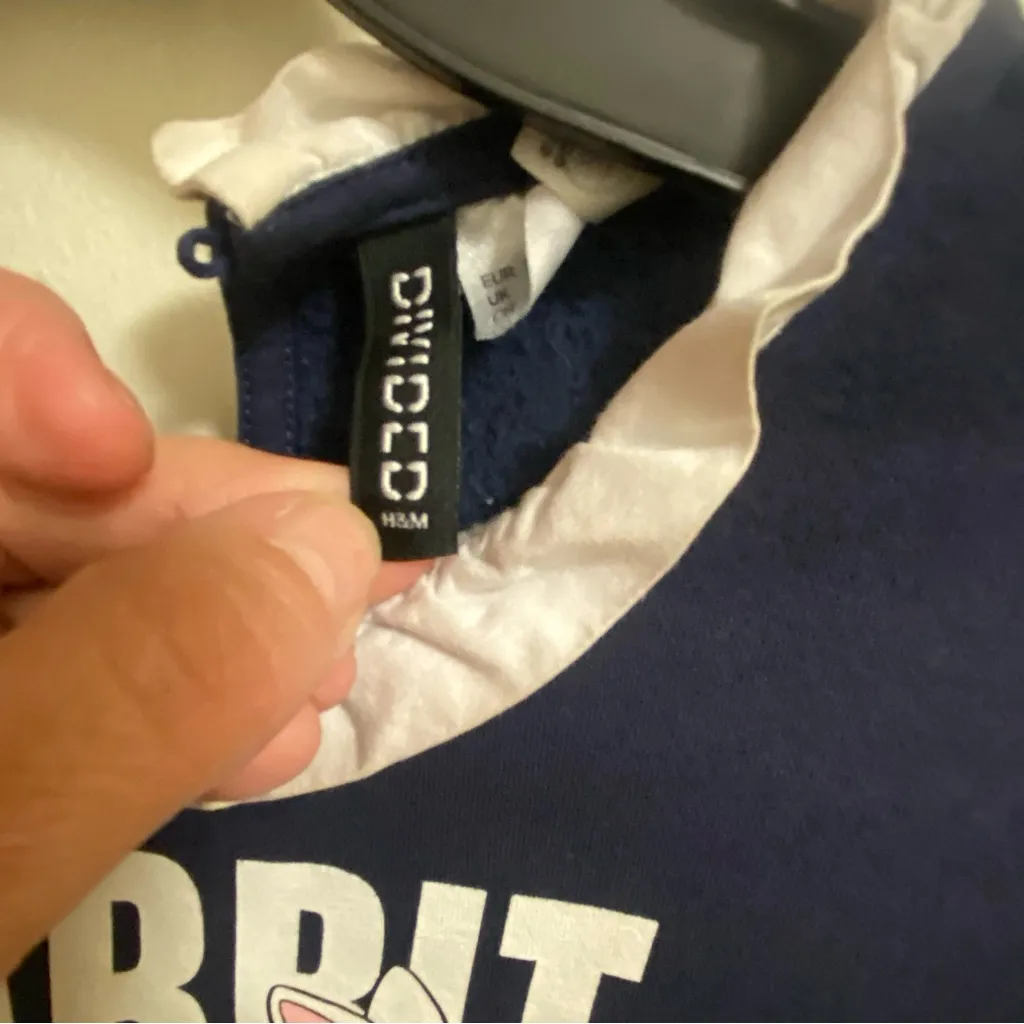 H&M Womens Blue Collared Sweatshirt S Small 42” White Rabbit Alice In Wonderland - Image 4