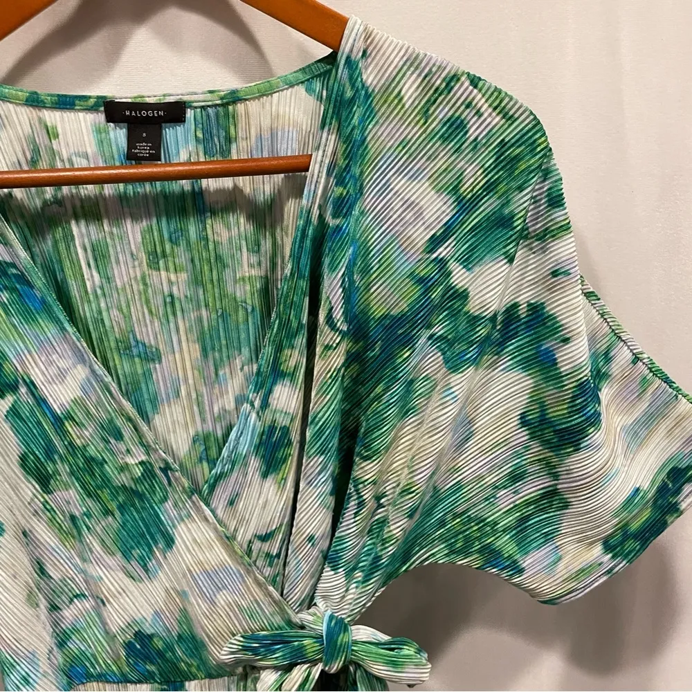 Y2k style ribbed wrap babydoll tie green cream top short sleeve Halogen nordys - Image 4