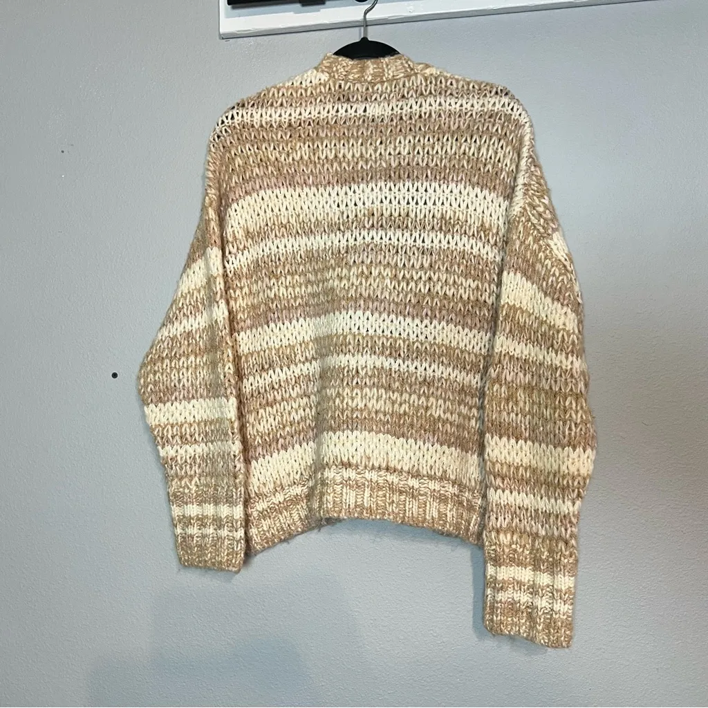 American Eagle Outfitters Cardigan Sweater Tan Cream Striped Chunky Knit Medium - Image 4