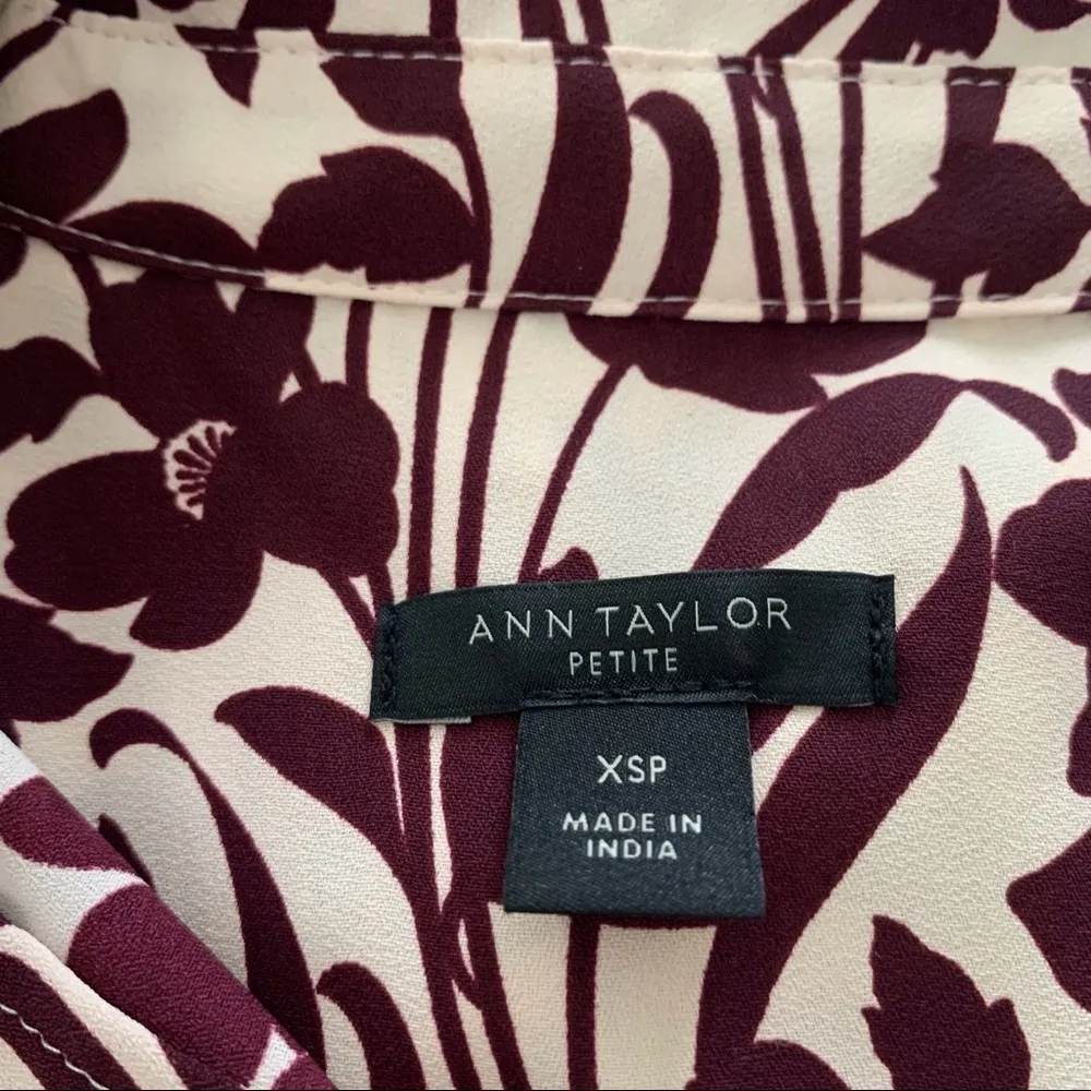 Ann Taylor Long Sleeve V-Neck Floral Print Blouse - Image 7