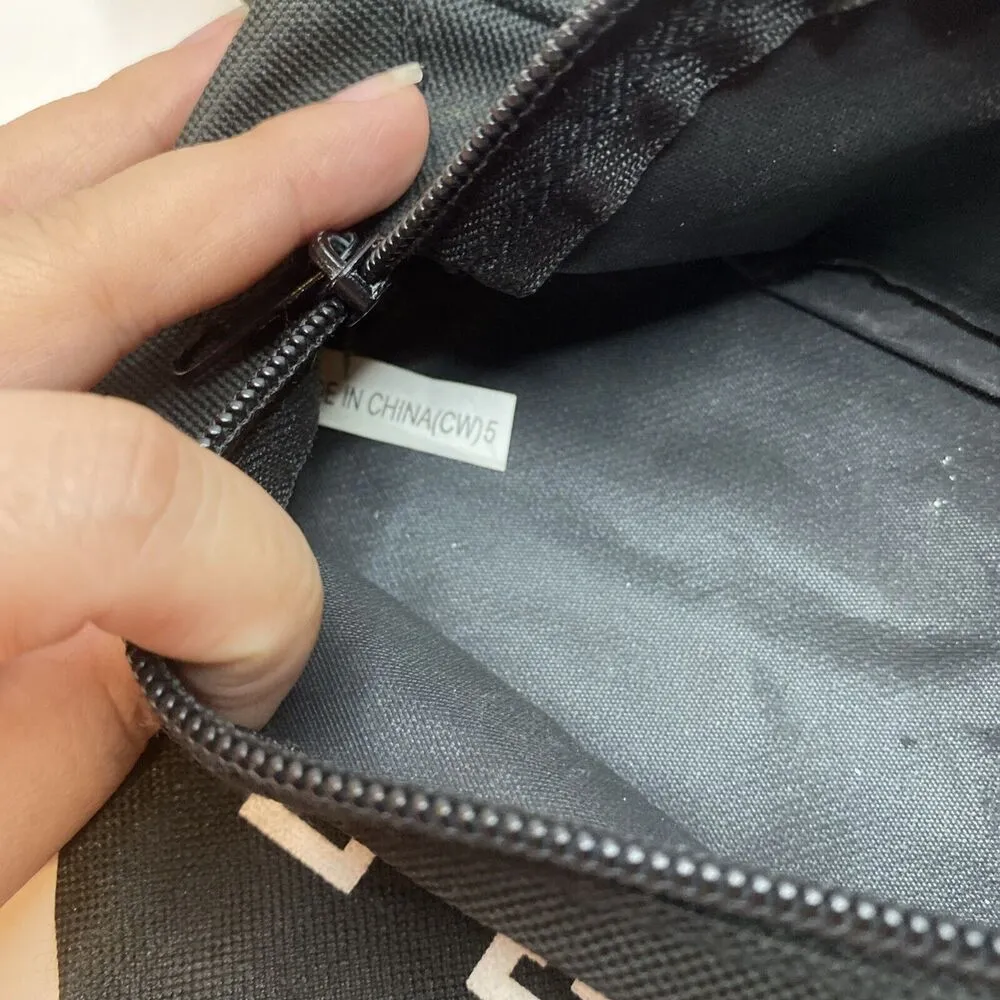 Women's VS PINK 'On Gameday We Wear Pink' Black Fanny/Waist Pack - Image 2