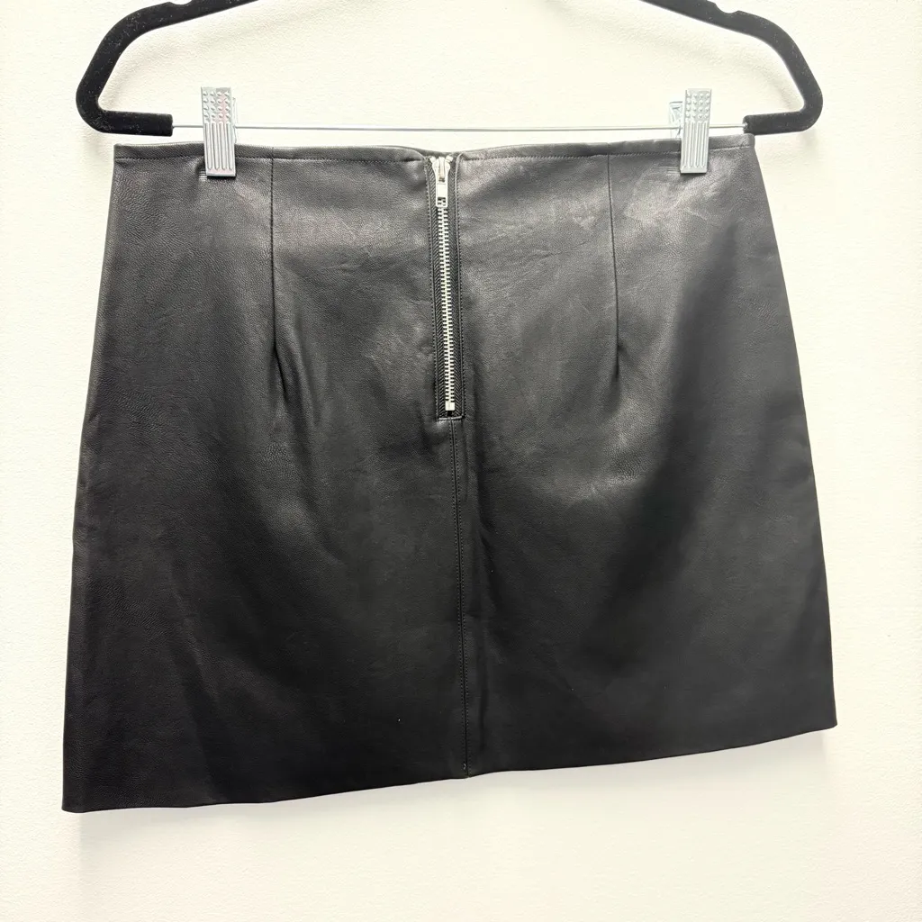Olivaceous  Faux Leather Mini Skirt, Black | Size Medium - Image 4