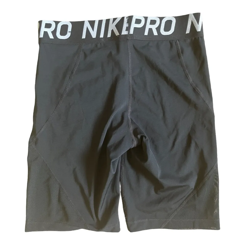 Nike Pro Black Short Women’s Size Large A3 - Image 8