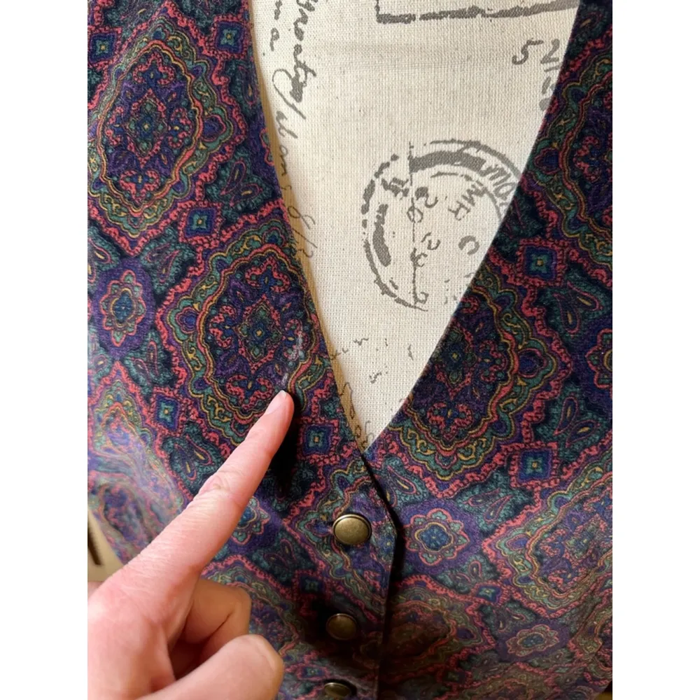 VINTAGE Talbots XL (runs small) Paisley Velvet Vest with Gold Brass Buttons - Image 3