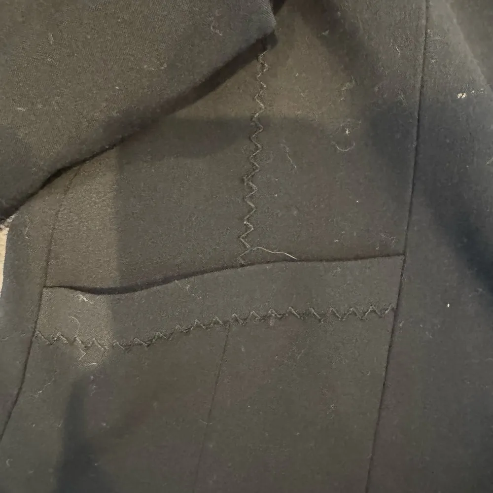 T Tahari Black Suit Blazer Jacket - Image 3