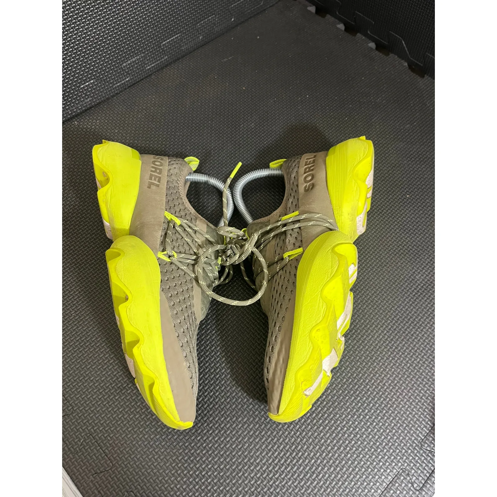 Sorel Womens Kinetic Impact Lace Shoe Sz 8.5 Gray Green Athletic Running Sneaker - Image 4