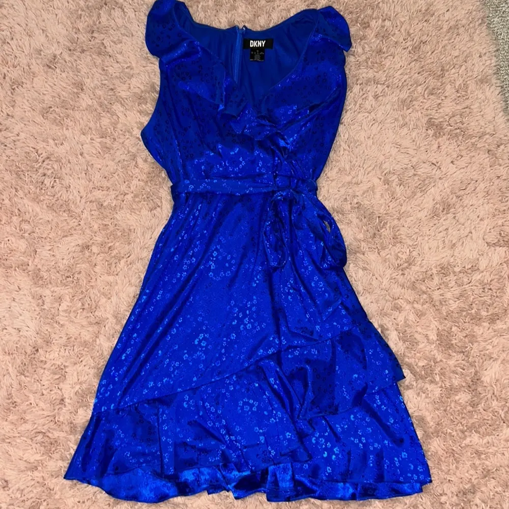 DKNY Blue Sleeveless Ruffle Wrap Dress - Image 3
