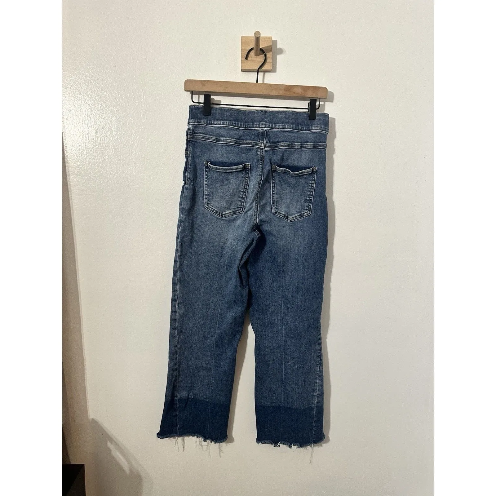 Spanx Jeans Women's Sz Med Blue Denim Stretch Wide Leg Cropped Jegging Two Tone - Image 4