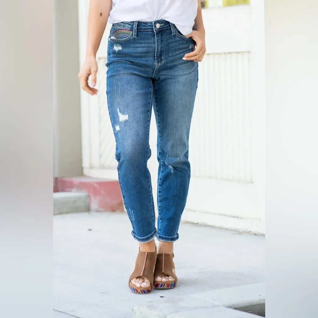 Judy Blue RAINBOW EMBROIDERED HIGH RISE CROPPED STRAIGHT LEG Size 31 - Image 6