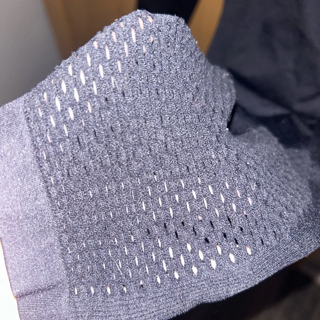 Fabletics Black Ankle Cropped Athletic Pants - Image 3