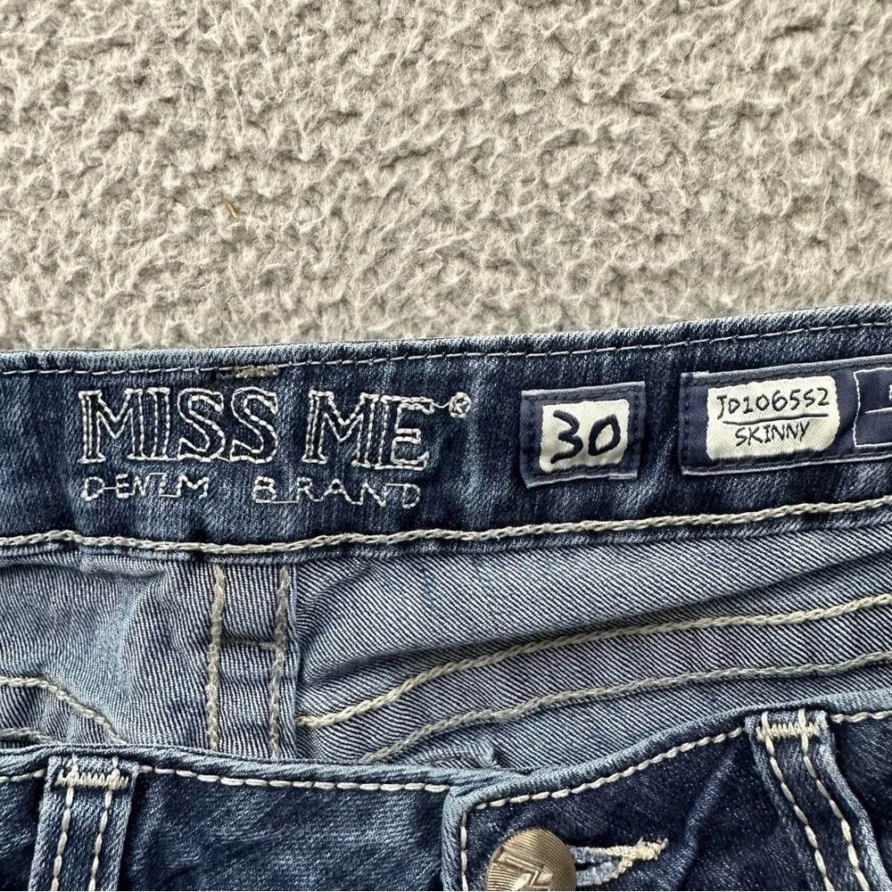 Miss‎ Me Low Rise Skinny Jeans Gold Sequin M Pockets Western Women's 30 x 31.5 - Image 4