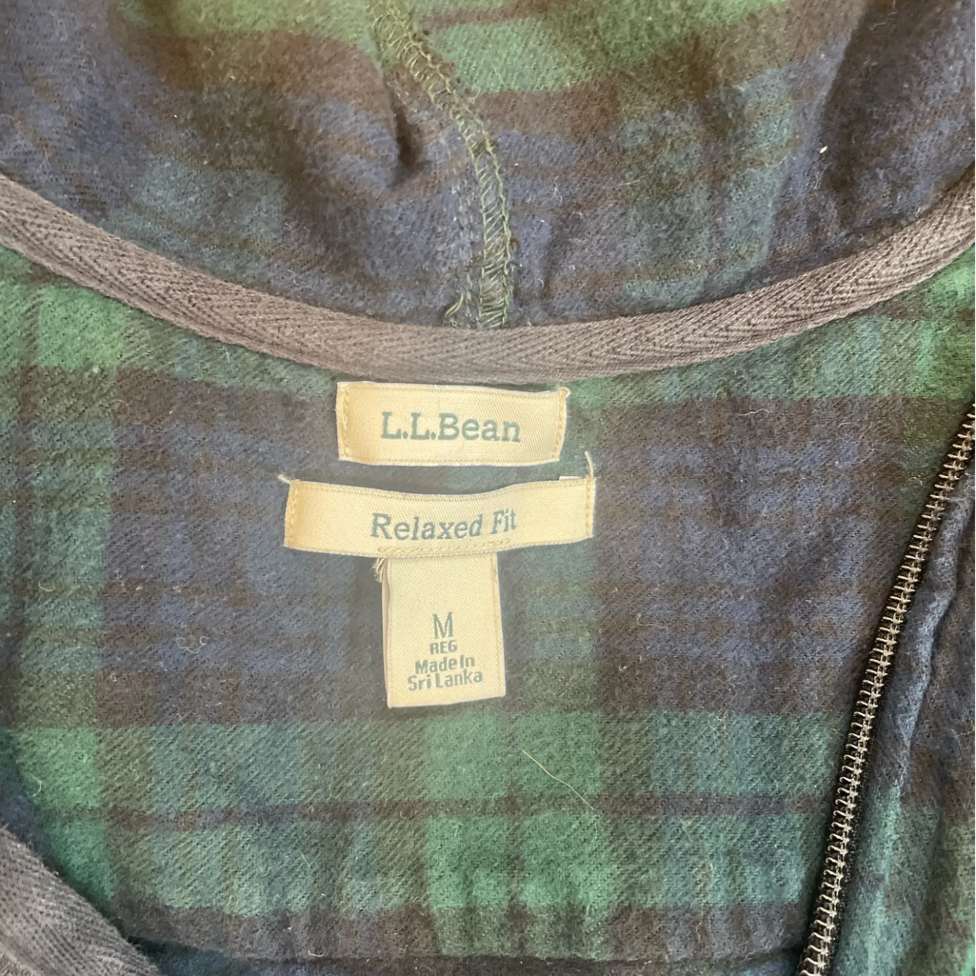 L.L. Bean women’s Relaxed Fit Plaid Jacket sz Medium Green - Image 4