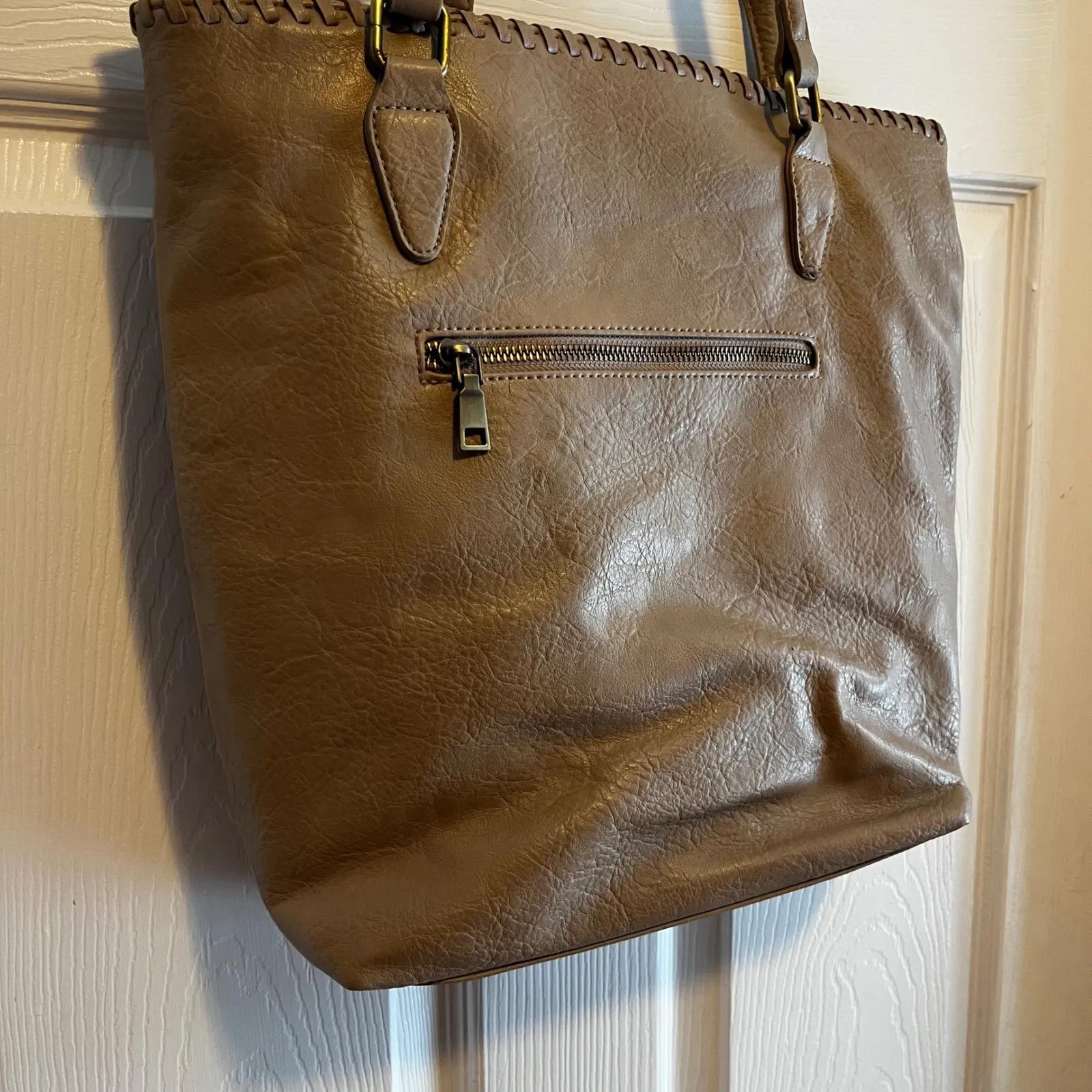 Antik Kraft Tan Faux Leather Tote Bag Whipstitch Detail Zipper Pocket - Image 3